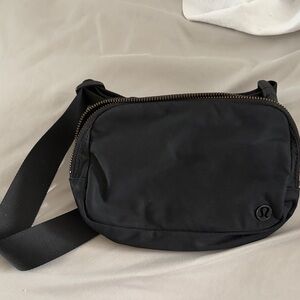 lululemon Black everywhere belt bag